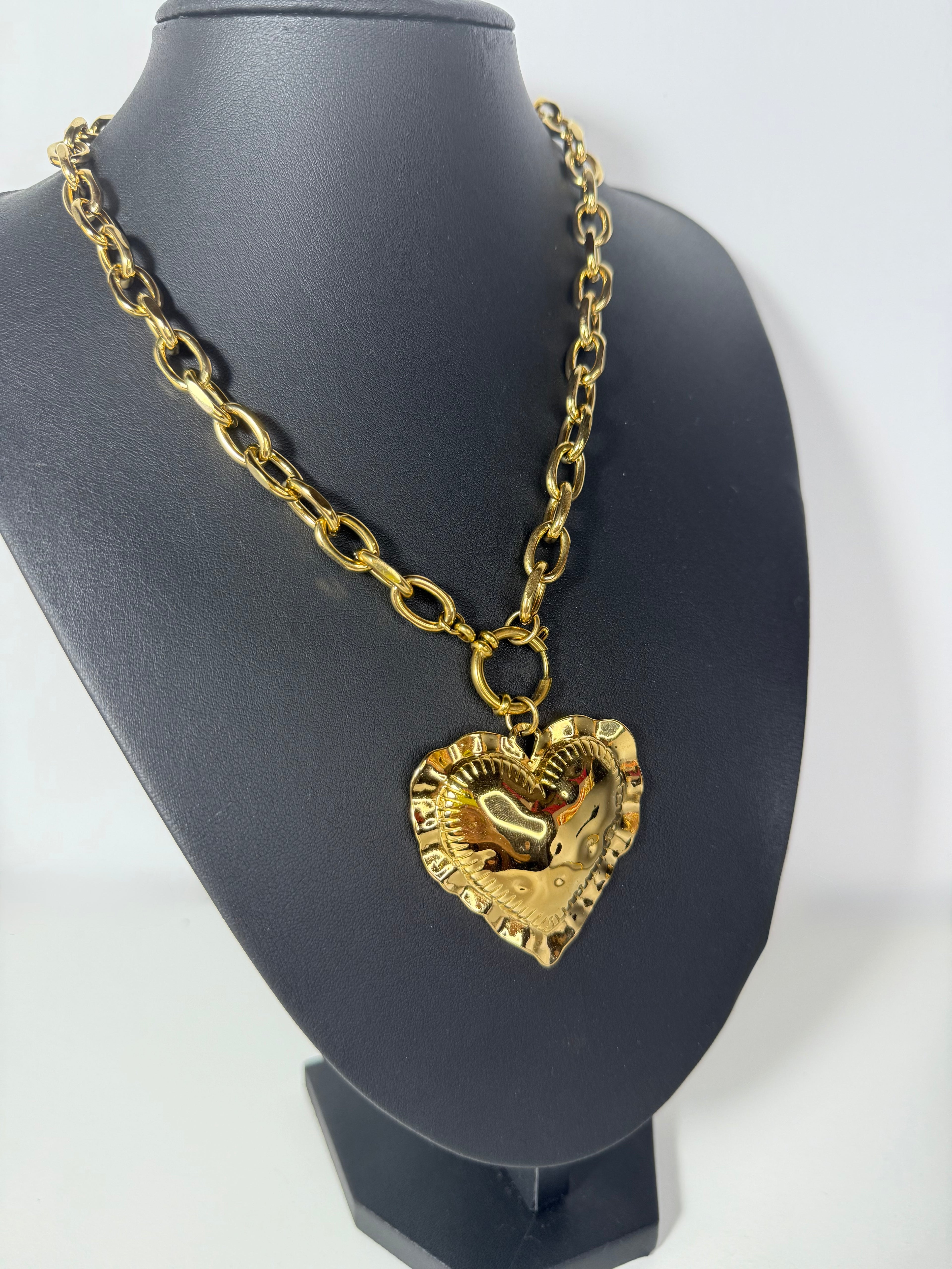 COLLAR MAXI CUORE