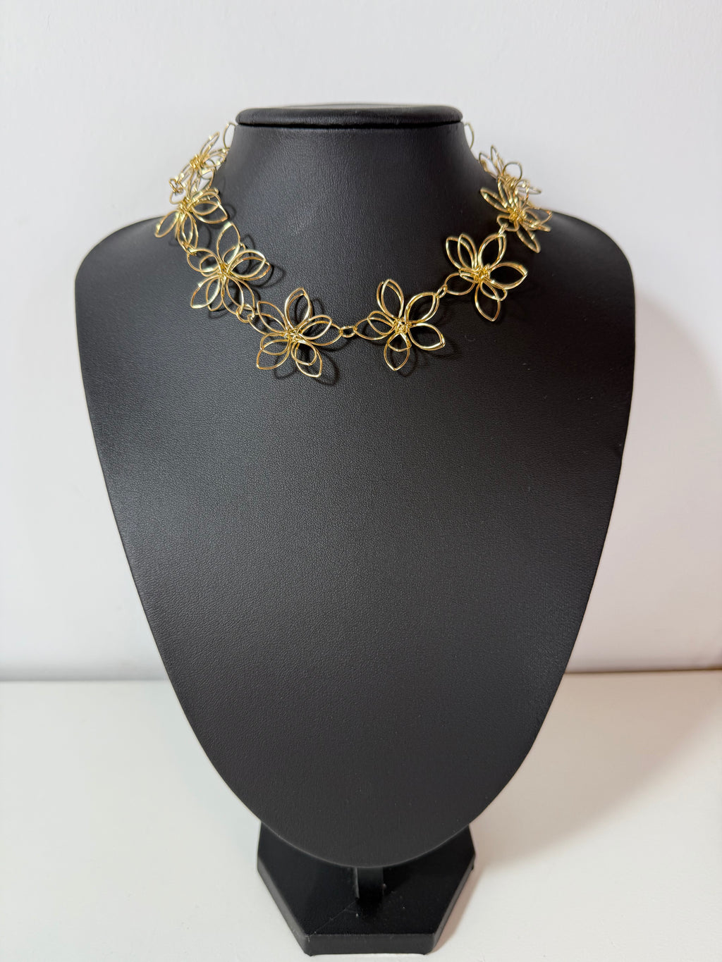 CHOCKER JAZMÍN